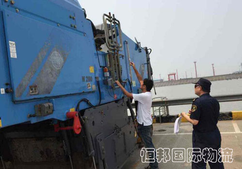 深圳港口配合海关查验办理机械进口手续